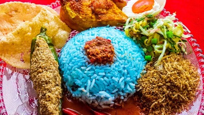 arroz com matcha azul
